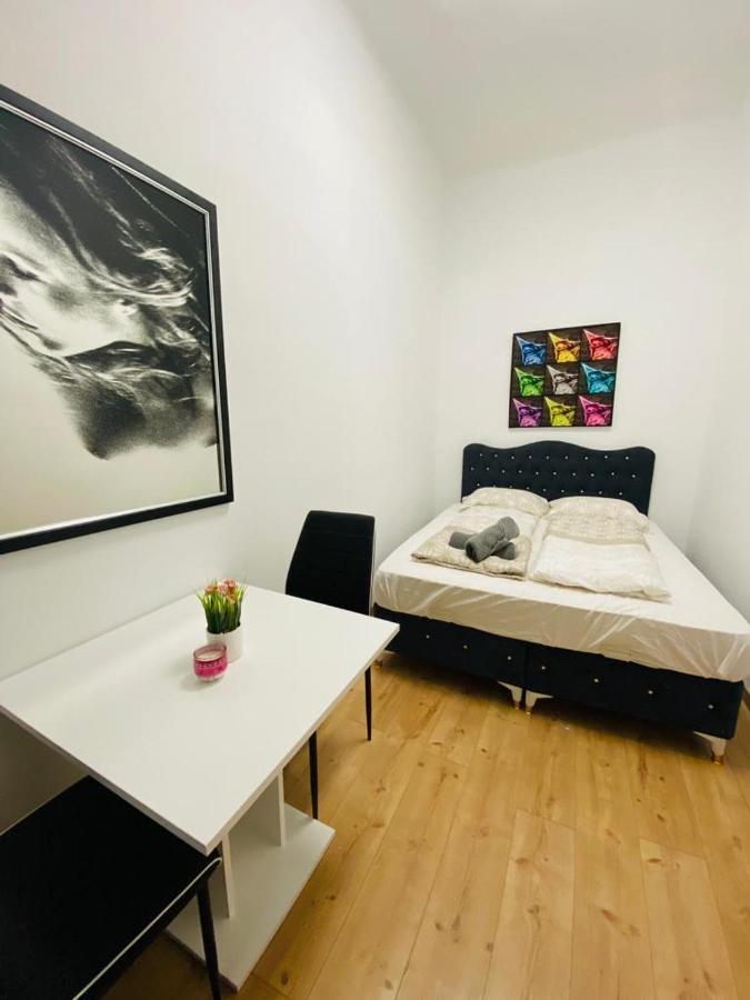 Quad-Room Near Prater Stern Vienna Exterior photo